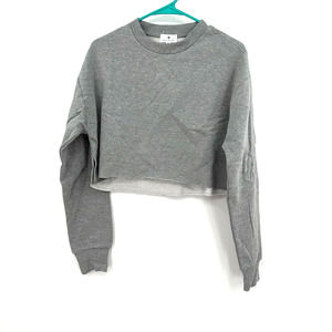 Socialite size XS‎ New with Tags pullover crop sweatshirt crew neck gray